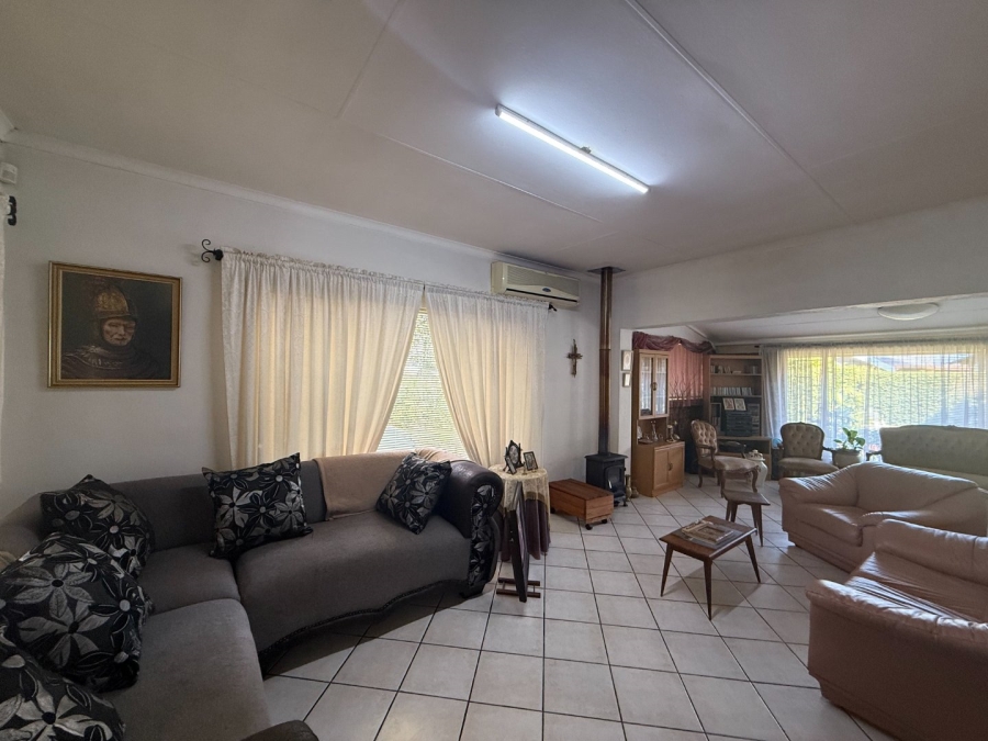 3 Bedroom Property for Sale in Ifafi North West